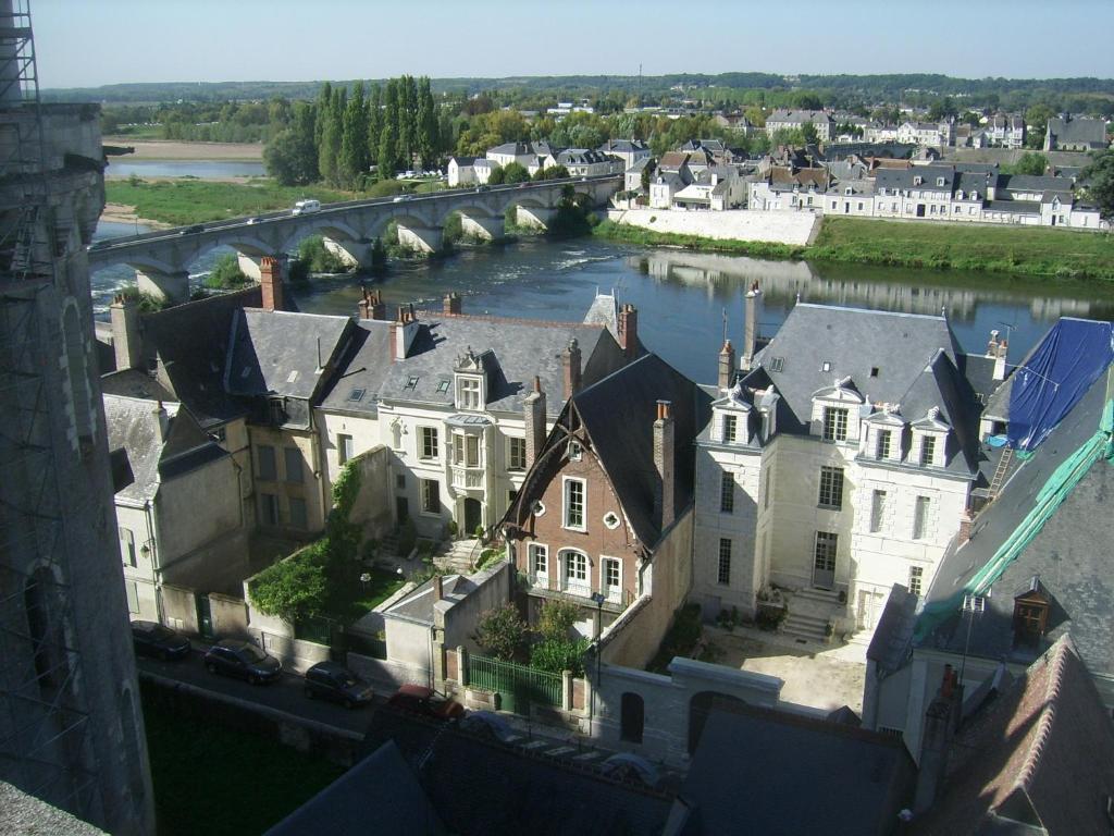 Les Fleurons B&B Amboise Luaran gambar
