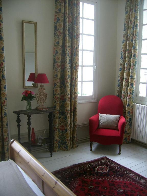 Les Fleurons B&B Amboise Bilik gambar