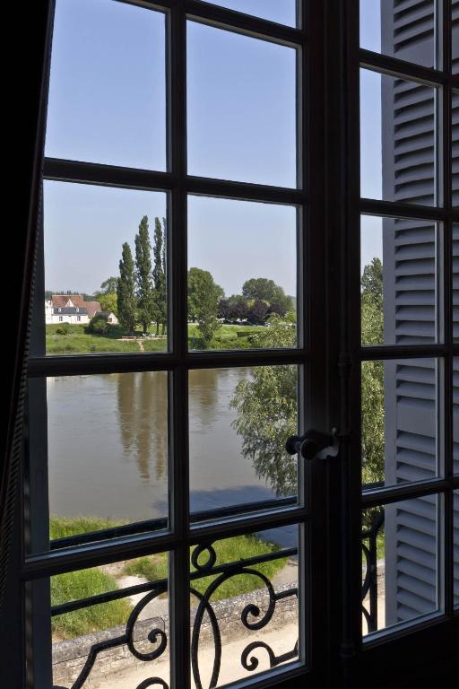 Les Fleurons B&B Amboise Bilik gambar